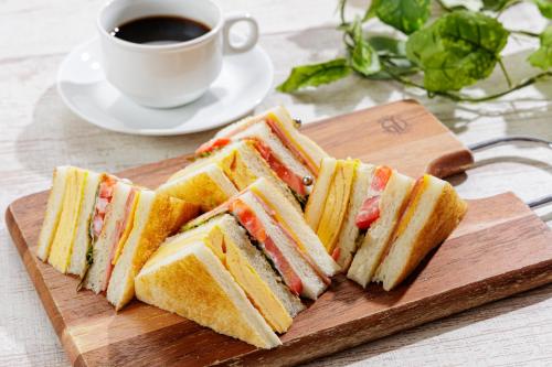 Jídlo v hotelu nebo okolí