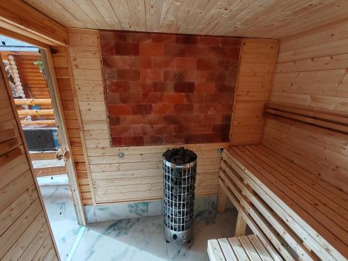 Fotografie z fotogalerie ubytování Cabana de sub Nuc v destinaci Ocna Şugatag