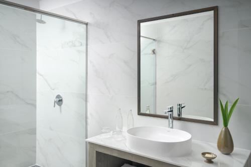 Ένα μπάνιο στο Green Morodoc Garden Hotel