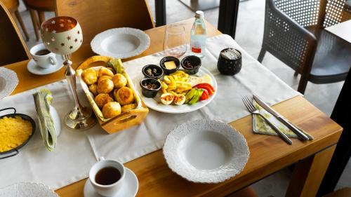 Jídlo v hotelu nebo okolí