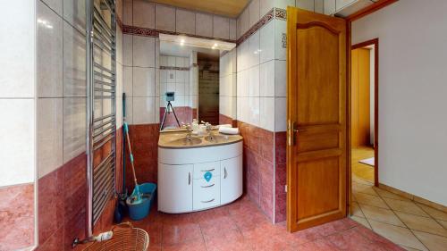 Koupelna v ubytování au pied du Haut Koenigsbourg 1