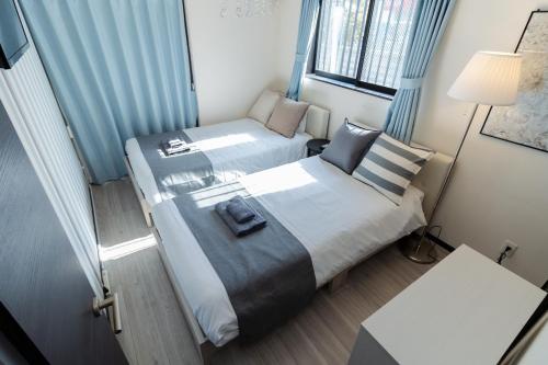 Tokyo Skytree 101 Elegance Blue Twin w Bath & WC