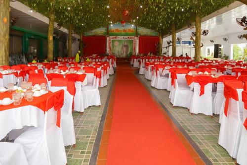 Restaurace v ubytování Khách Sạn Ngọc Hân