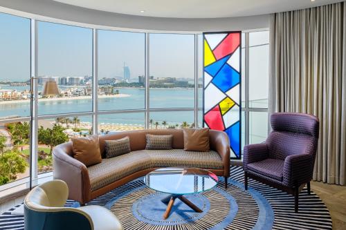 Posezení v ubytování Andaz Family Suites by Hyatt- Palm Jumeirah