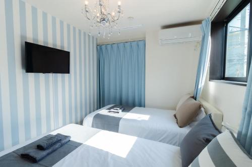 Tokyo Skytree 201 Elegance Blue Twin Room with Bath and WC