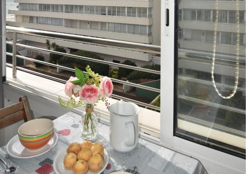 RNET - RHC 3402 Roses Holiday Center