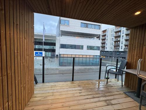 Ein Balkon oder eine Terrasse in der Unterkunft Arctic Sea Apartments