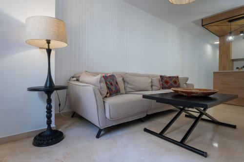 Luminoso Terraza 2 Rooms Marbella