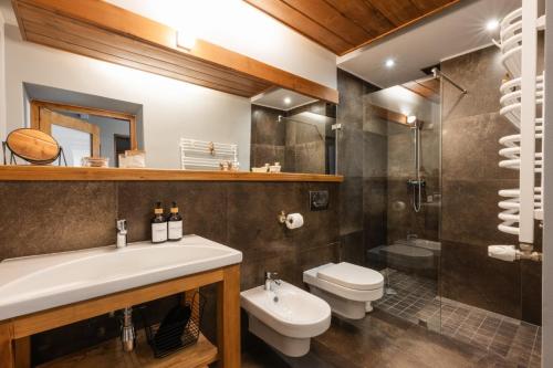 Et badeværelse på Niedźwiedzi szlak - apartament z sauną w cenie