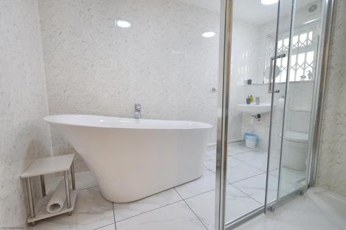 Phòng tắm tại 60 Church Street