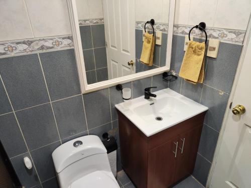 Et badeværelse på Departamento céntrico