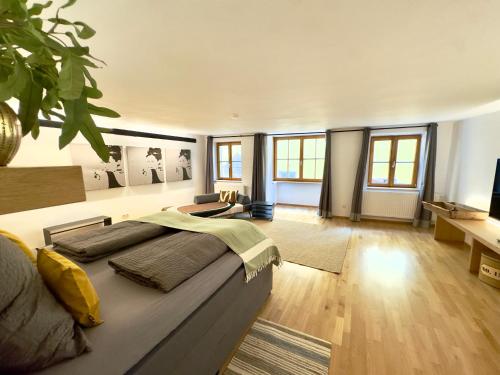 dengg down town studios