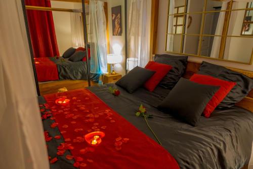 Suite romantique La Maison de Flora SPA intérieur, jardin et lit King size