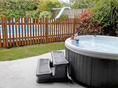 Bazén v ubytování The Beech House nebo v jeho okolí