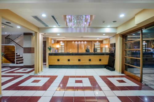 Pefka Hotel 로비 또는 리셉션