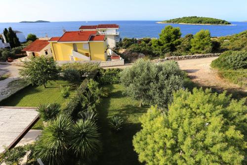 Apartments by the sea Zecevo Rtic, Rogoznica - 10333