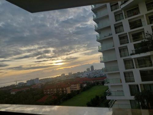 a view of a city from a apartment building at Yang Apec Mandala Home in Phước Hậu