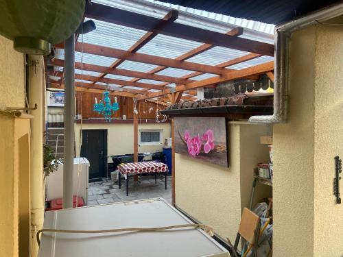 Φωτογραφία από το άλμπουμ του Einzelne Zimmer mit Gemeinschaft Dusche στο Μάιντς