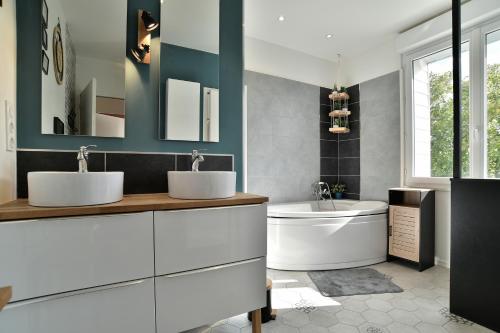 Et badeværelse på Ty Kastine - Charmante maison pour 10