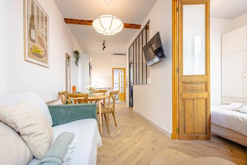 Newly Renovated Gem, Old Antibes photo 2