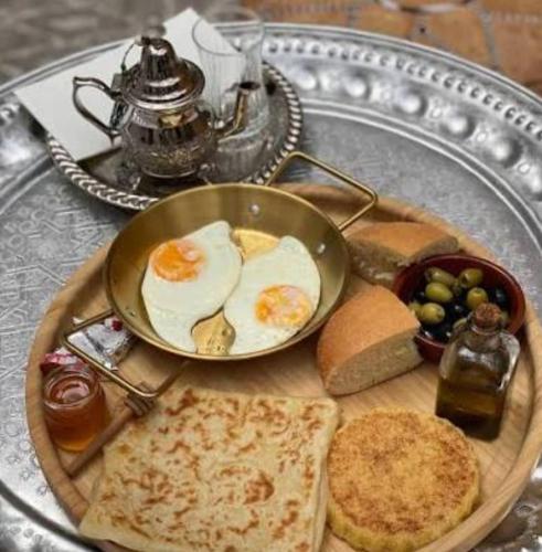 Φαγητό σε αυτός ο ξενώνας ή κάπου εκεί κοντά