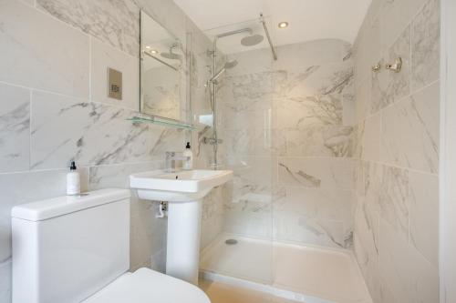 Koupelna v ubytování 1 Bed in Saxmundham oc-f34020