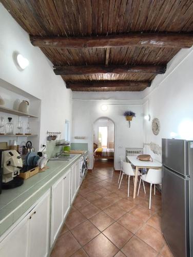 Regina Partenope Home