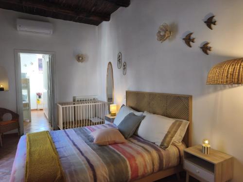Regina Partenope Home