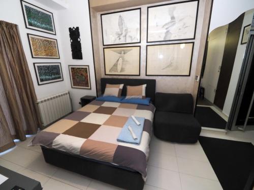 Ένα ή περισσότερα κρεβάτια σε δωμάτιο στο KennedyLux Apartment