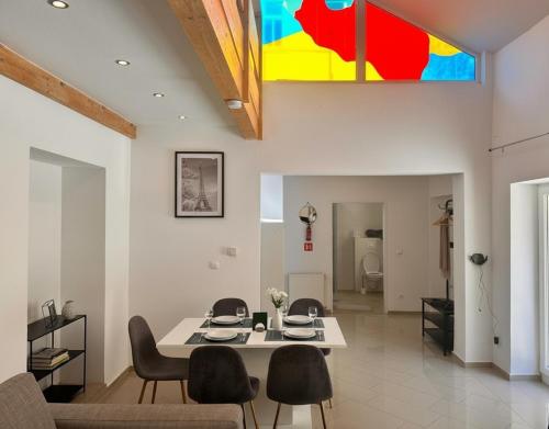 Spacious & Cozy Guesthouse - Near Metro & City Center - 3 Beds for 5-7 Person