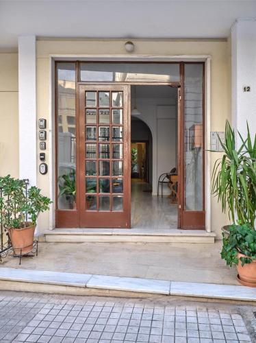 12ve Plaka, a Chic Apartment in the Heart of Plaka
