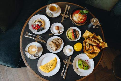 Jídlo v hotelu nebo okolí