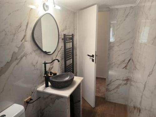 Casa Dili Stylish 2BR Apartment