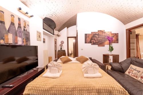 The Wine Cave, Spacious 2BR, Steps from Milano Centrale, ideal for large groups and families
