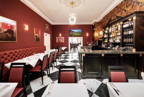New Town Hotel photo 15