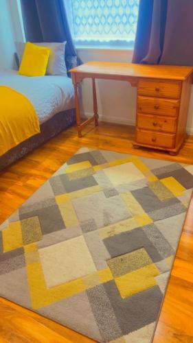 Postel nebo postele na pokoji v ubytování Maxismile Rooms