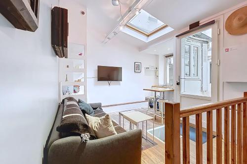 Tiny house near Eiffel Tower