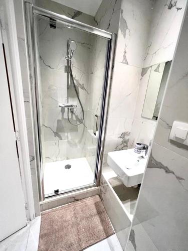 1 bedroom Brand new flat in the heart of Nice quartier des Musiciens
