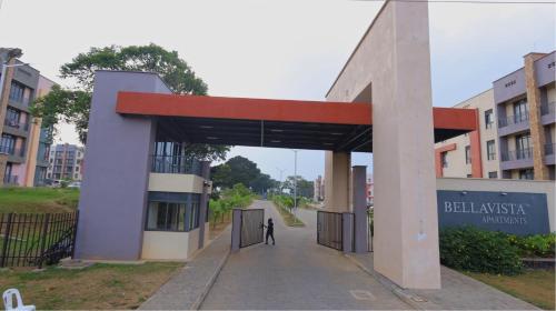 Het gebouw waarin de villa zich bevindt