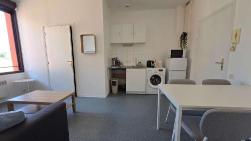 LX137 1-Bedroom - Downtown Nice - Mobility Lease