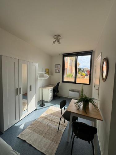 Bright studio in Nice - Mobility lease only - WIFI