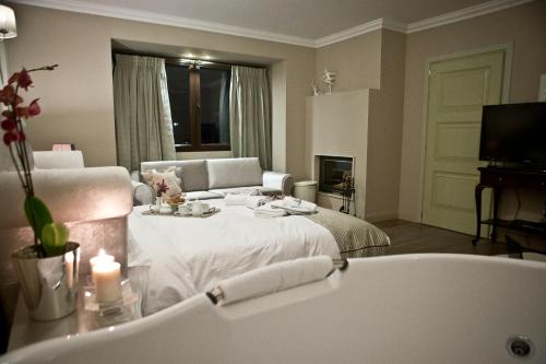 Melies Boutique Hotelにあるベッド