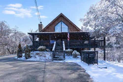 Ryes and Shine Bootlegger's Cabin! Hot Tub* Pool* Arcade* Billiards *EV * Pet Friendly photo 53