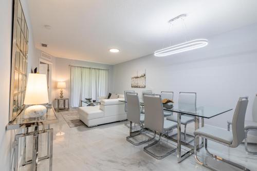 Family-Friendly Apartment Near Disney & Universal photo 17