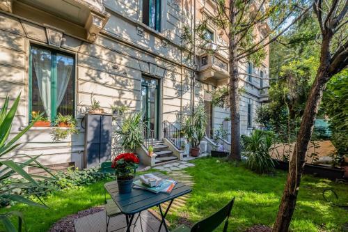 Private Garden & Metro 2 min - Wooden Wave Flat