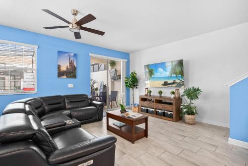 Free waterpark private heated pool near Disney photo 5