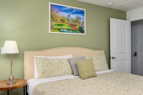 Free waterpark private heated pool near Disney photo 28