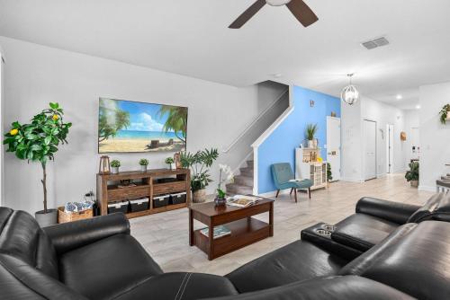 Free waterpark private heated pool near Disney photo 9