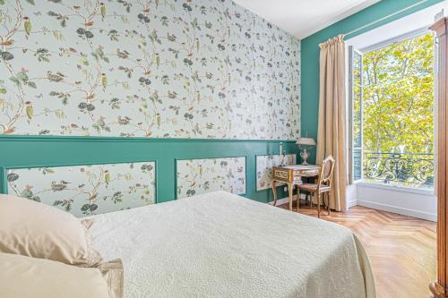 Postel nebo postele na pokoji v ubytování Luxury Notre Dame by BookingGuys