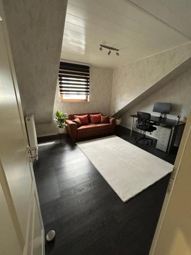 Posezení v ubytování Stilvolle Wohnung im Zweifamilienhaus mit Feldrandlage und zentraler Lage